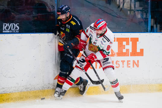 Djurgårdens Jason Garrison och Moras Mathias Bromé