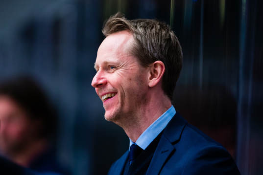 Djurgårdens tränare Robert Ohlsson ler