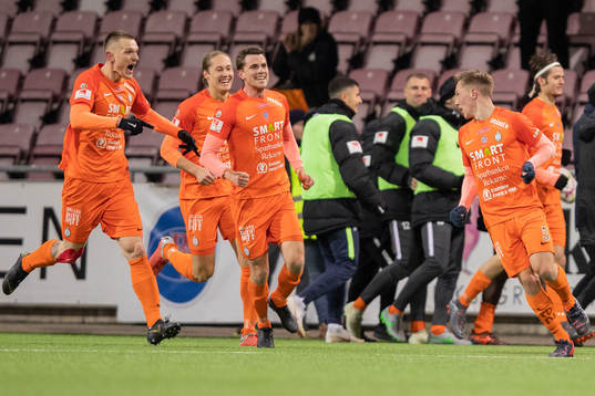 AFC Eskilstunas Gustav Jarl jublar efter 2-1 målet