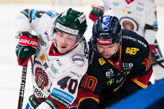 Frölundas Joel Mustonen och Djurgårdens Niclas Bergfors