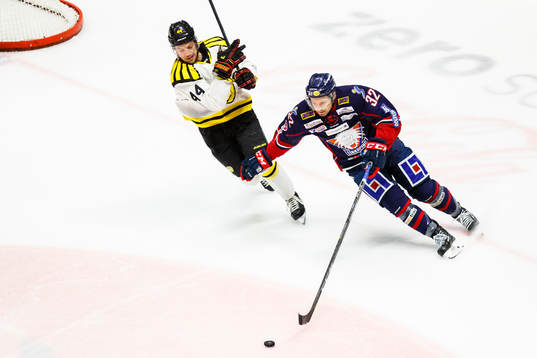 Brynäs Jacob Blomqvist och Linköpings Lukas Bengtsson