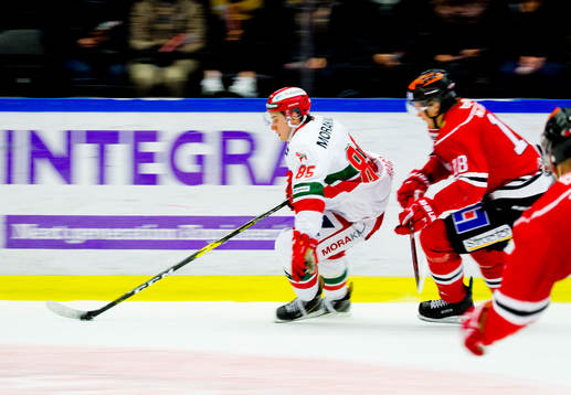 Moras Michael Haga och Örebros Rodrigo Abols