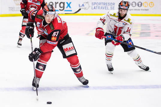 Malmö Redhawks Emil Sylvegård och Örebros Tom Wandell