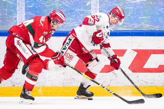 Moras Matej Stransky och Timrås Johannes Salmonsson