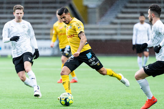 Elfsborgs Rami Kaib skjuter 2-0