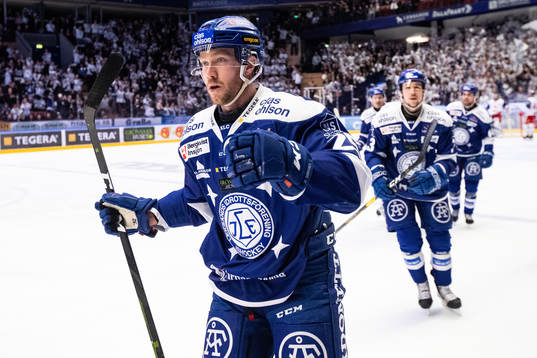 Leksands Linus Persson jublar