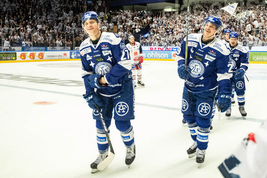Leksands David Rundqvist  jublar