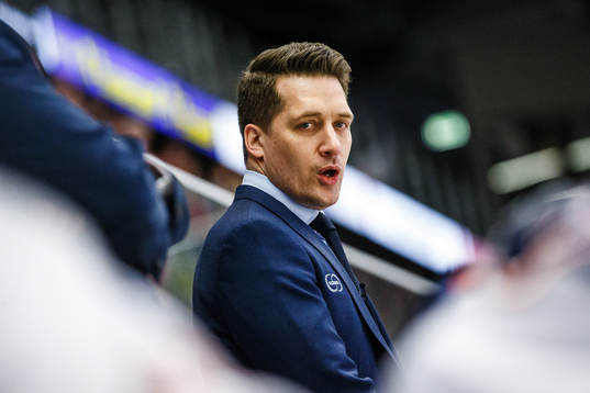 Växjös tränare Sam Hallam