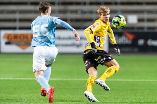 Elfsborgs Anton Thorsson och Malmö FF´s Aleksander Nilsson (rygg mot kameran)