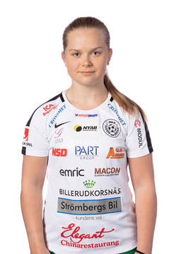 Assis Emmy Lindgren poserar för ett porträtt den 20 mars 2019 i Risögrund.