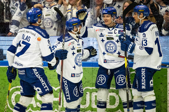 Leksands Martin Karlsson   jublar