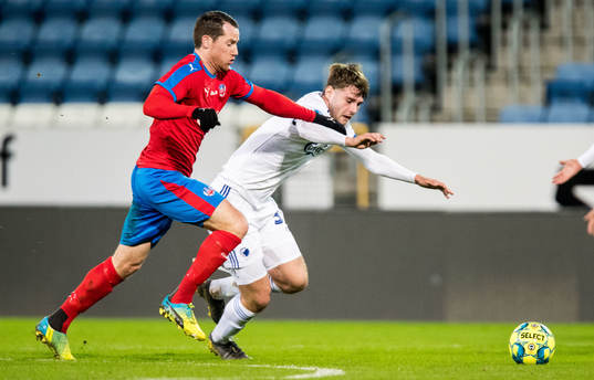  Helsingborgs Johan Persson och FC Köpenhamns Pierre Bengtsson