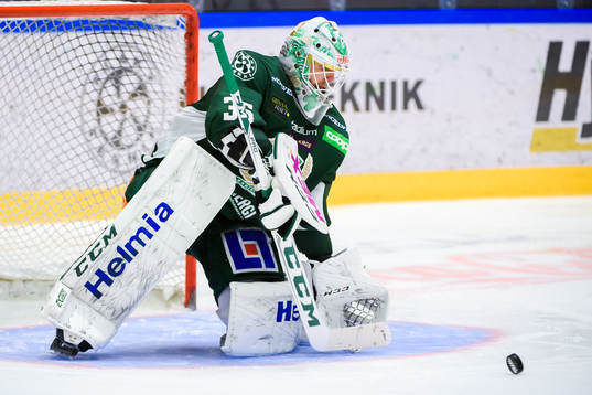 Färjestads målvakt Adam Werner