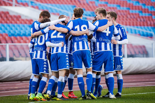 IFK Göteborgs Robin Söder jublar med lagkamrater