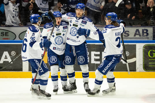 Leksands Daniel Gunnarsson jublar