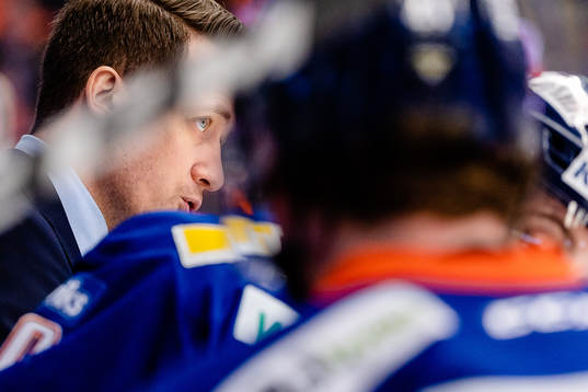 Växjös tränare Sam Hallam