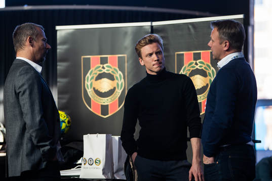 Brommapojkarnas tränare Roberth Björknesjö, och Gustav