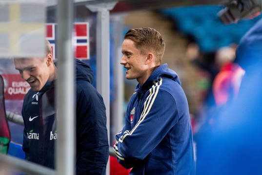 Martin Ødegaard of Norway and Sam Larsson of Sweden ahead of the UEFA Euro qualifier football match between Norway and Sweden on March 26, 2019 in Oslo.