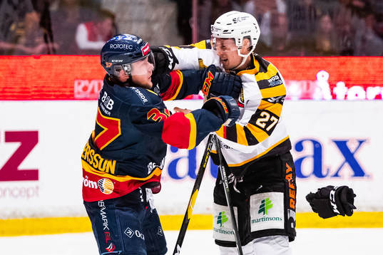 Djurgårdens Jesper Pettersson och Skellefteås Robin
