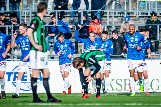 Trelleborgs Zoran Jovanovic jublar efter 2-1 med lagkamraterna
