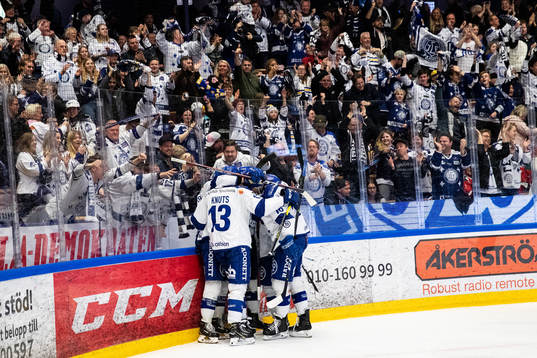 Leksands spelarna jublar