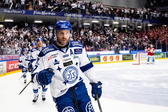 Leksands Jesper Ollas jublar