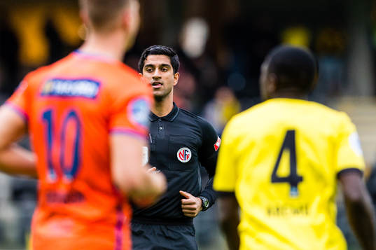 Mohammad Usman Aslam, referee