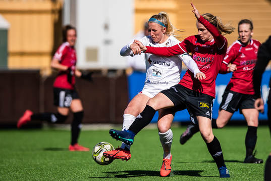 Rosengårds Hailie Mace och Limhamn Bunkeflos Amanda Kander