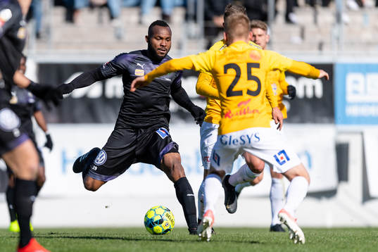 Örebros Michael Junior Omoh