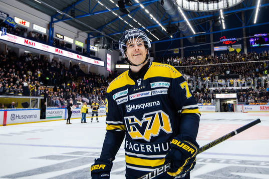 s Sebastian Wännström jublar