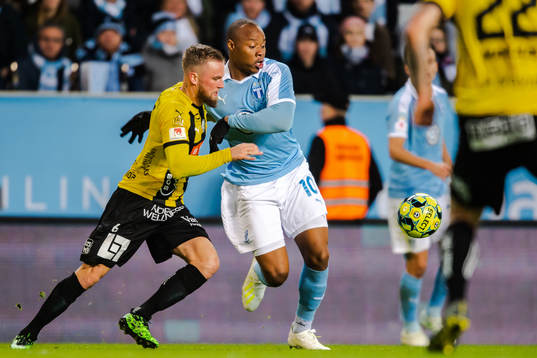 Malmö FFs Carlos Strandberg och Häckens Alexander