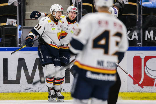 Djurgårdens Axel Jonsson Fjällby och Marcus Davidsson