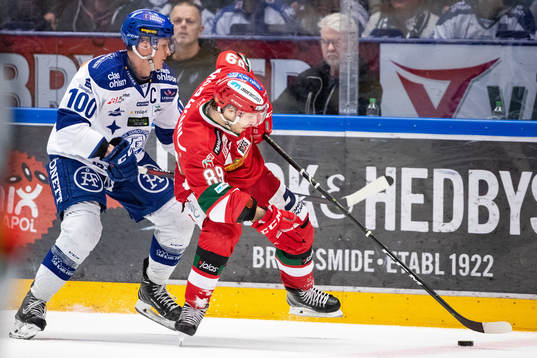 Leksands Martin Karlsson   och Moras Ryan Johnston