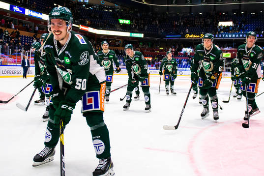 Färjestads Sebastian Erixon jublar