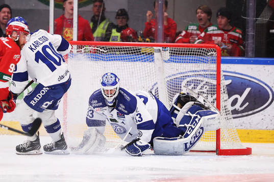 Moras Andrew Rowe mot Leksands Martin Karlsson  och