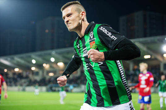 GAIS Nikola Asceric jublar efter 1-1