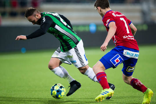 GAIS Evaldo Nascimento Lamaur Neto och Östers Carl Johansson 