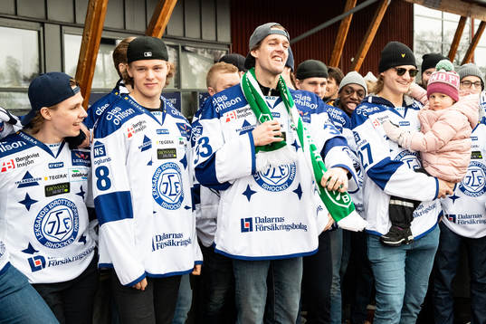 Leksands Marcus Karlberg och Filip Johansson och målvakt