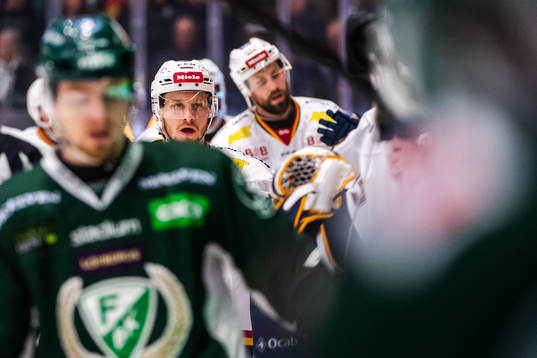 Djurgårdens Sebastian Strandberg jublar