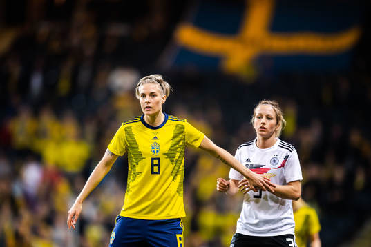 Lina Hurtig of Sweden and Kathrin Hendrich of Germany