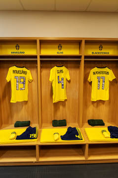 Jerseys of Anna Anvegård, Hanna Glas and Stina