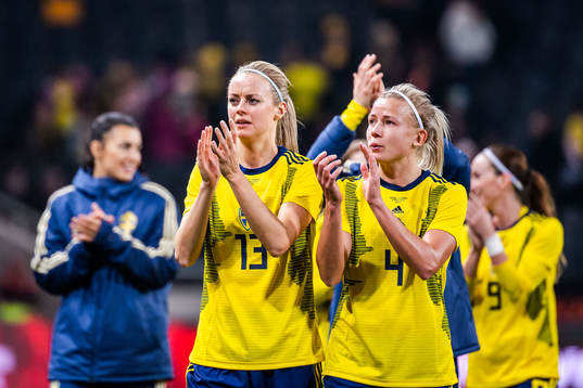 Bla gjennom flere bilder av Football, Women’s International Friendly, Sweden - Germany