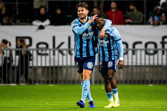 Djurgårdens Mohamed Buya Turay jublar med Astrit Ajdarevic efter 0-2