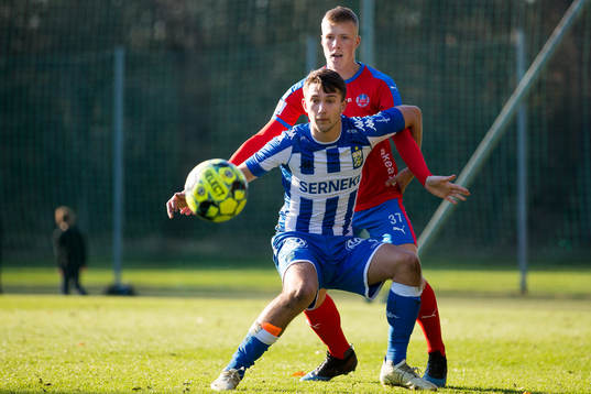 IFK Göteborgs Måns Saebbö och Helsingborgs Emil Hellman