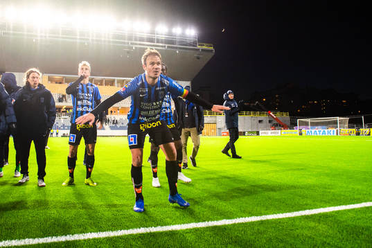 Sirius Niklas Busch Thor  jublar