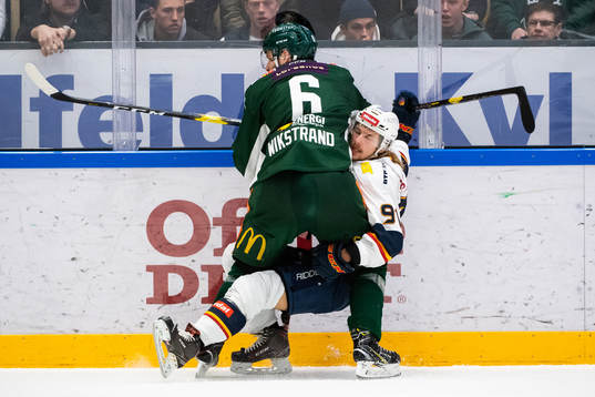 Färjestads Mikael Wikstrand och Djurgårdens Axel Jonsson