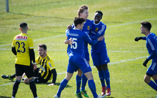 Räppe har segermålat och jublar i matchen i division 2 mellan IFK Hässleholm och Räppe i Hässleholm 13 april 2019.  