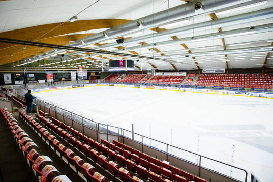 Vy över Gränby Ishall