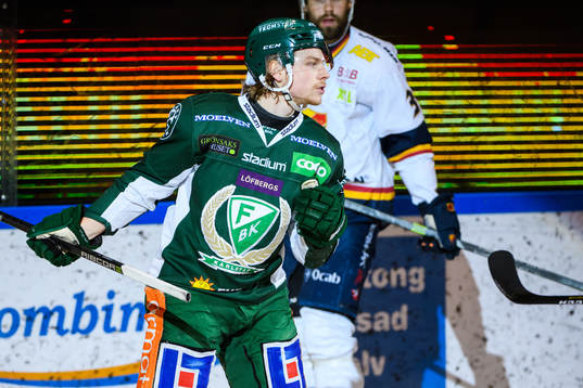 Färjestads Oskar Steen jublar