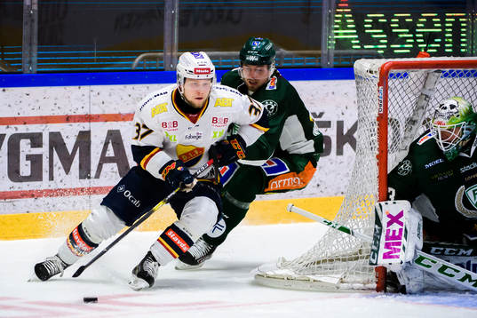 Djurgårdens Jesper Pettersson och Färjestads Johan